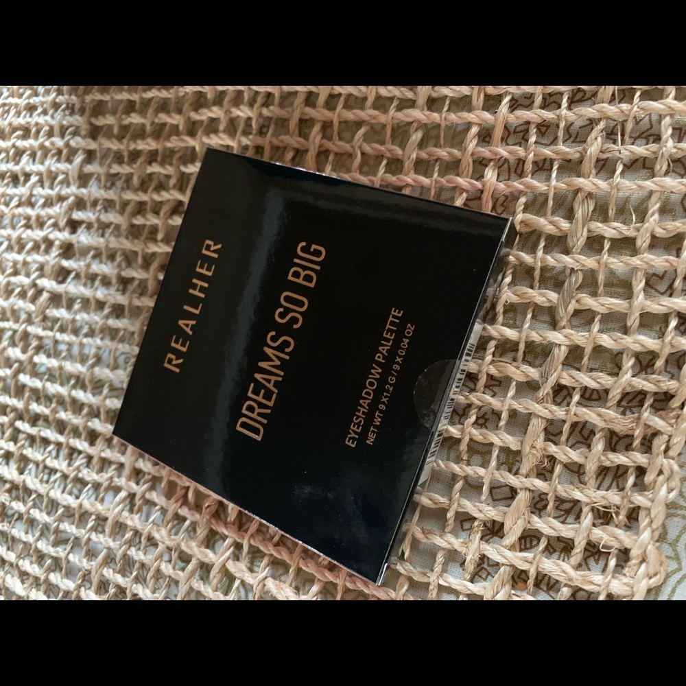 Real Her Eyeshadow Pallet